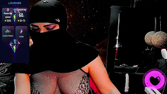 SultanaLayla online show from 11-26-25, 07:58