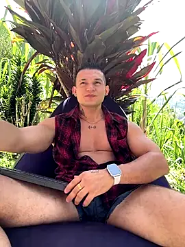 Marco Vega online show from 09-21-25, 03:06