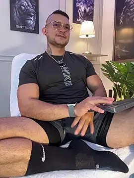 Marco Vega online show from 04-10-26, 05:09