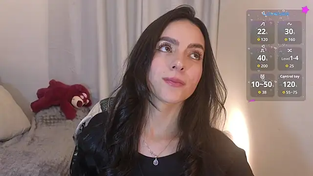 sarah saenz  online show from 06-21-26, 03:29