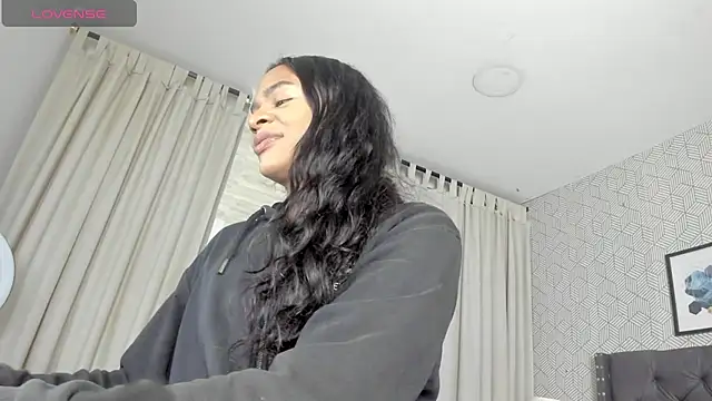 sweet  vanessa1 online show from 12-02-25, 03:52