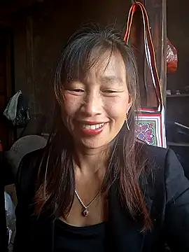 ngocngoc cute online show from 10-30-25, 02:21