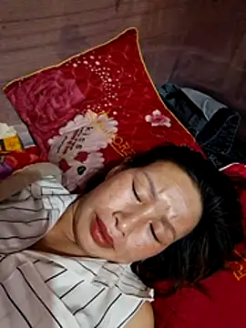Snapshot of ngocngoc_cute chatting on 04-26-26, 03:53 ngocngoc cute online show from 04-26-26, 03:53