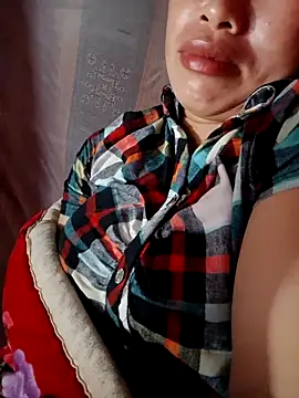 Snapshot of ngocngoc_cute chatting on 05-31-26, 04:24 ngocngoc cute online show from 05-31-26, 04:24