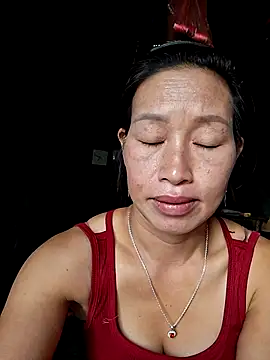 ngocngoc cute online show from 10-26-25, 11:49