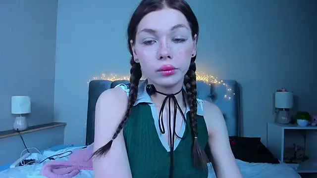 Snapshot of Blondy_Fina chatting on 07-20-26, 04:53 Blondy Fina online show from 07-20-26, 04:53
