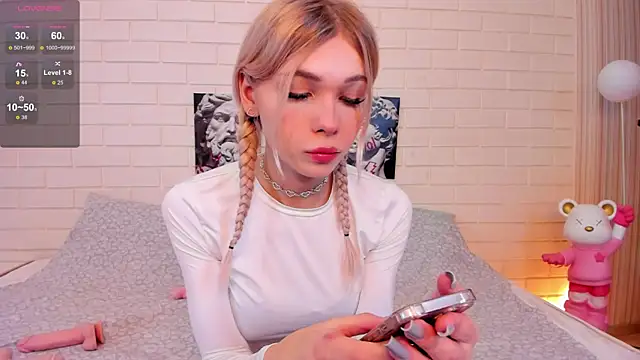 Blondy Fina online show from 12-02-25, 04:14