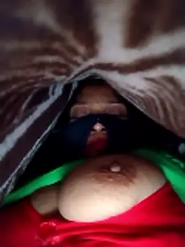 Snapshot of soni_yhakur chatting on 01-13-26, 05:39 soni yhakur online show from 01-13-26, 05:39