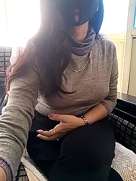 Snapshot of soni_yhakur chatting on 01-14-26, 07:23 soni yhakur online show from 01-14-26, 07:23