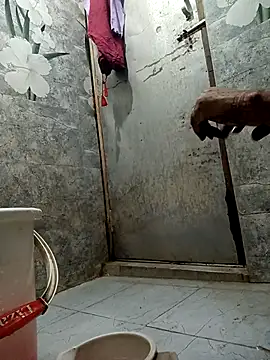 Snapshot of soni_yhakur chatting on 10-10-25, 03:51 soni yhakur online show from 10-10-25, 03:51