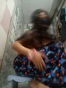 Snapshot of soni_yhakur chatting on 09-22-25, 03:56 soni yhakur online show from 09-22-25, 03:56