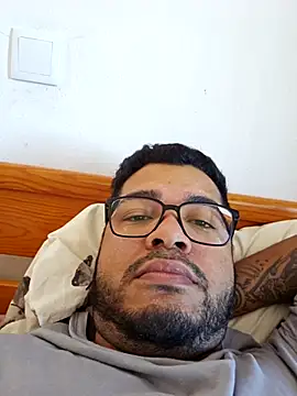 Snapshot of EbanoENeves69 chatting on 11-18-25, 10:07 EbanoENeves69 online show from 11-18-25, 10:07