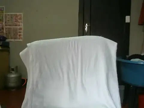 Snapshot of YummySyriaxoxo chatting on 02-24-26, 06:58 YummySyriaxoxo online show from 02-24-26, 06:58