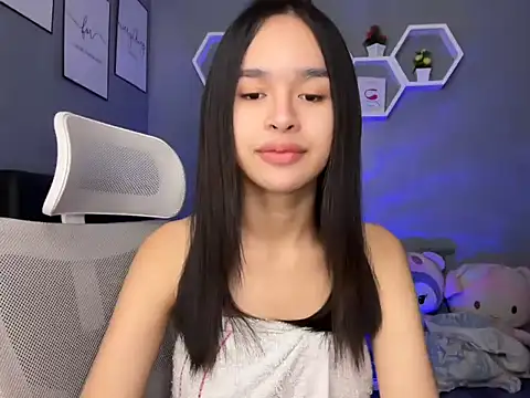 lelasohna online show from 11-19-25, 01:33