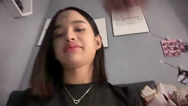 Snapshot of lelasohna chatting on 02-18-26, 12:23 lelasohna online show from 02-18-26, 12:23