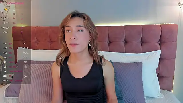 victoria decapri online show from 11-19-25, 08:09