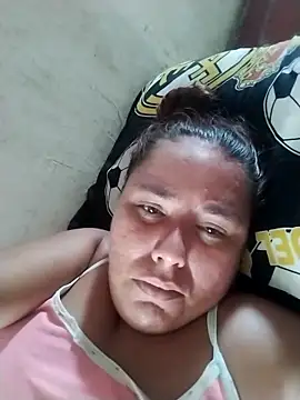 Snapshot of yyuly chatting on 09-24-25, 05:30 yyuly online show from 09-24-25, 05:30