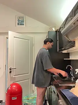 Gipsyboysteve online show from 10-18-25, 04:58