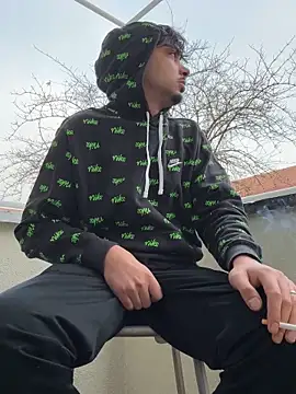 Gipsyboysteve online show from 12-14-25, 01:17