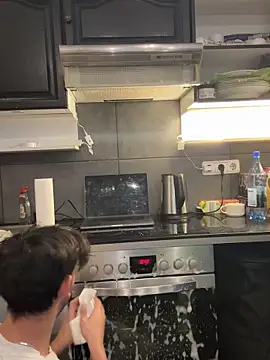 Gipsyboysteve online show from 12-22-25, 07:41