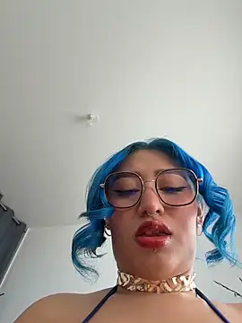 Snapshot of HATSUNE__ chatting on 02-08-26, 01:31 HATSUNE online show from 02-08-26, 01:31