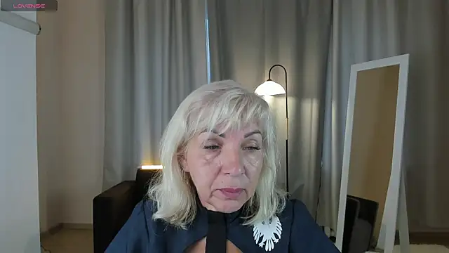 LiliaMoons online show from 09-25-25, 11:16