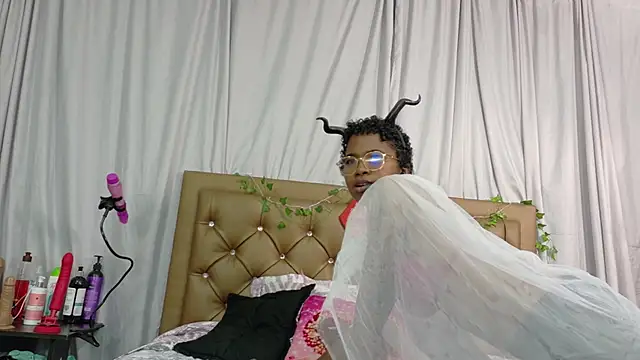 didoelizabeth online show from 12-16-25, 01:26