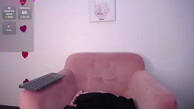 Snapshot of selene_swee chatting on 05-05-26, 05:49 selene swee online show from 05-05-26, 05:49