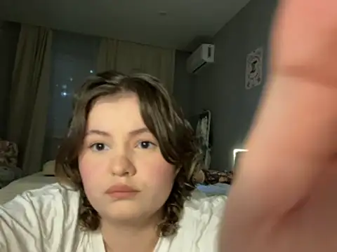 MoonIvy  online show from 12-03-25, 05:23