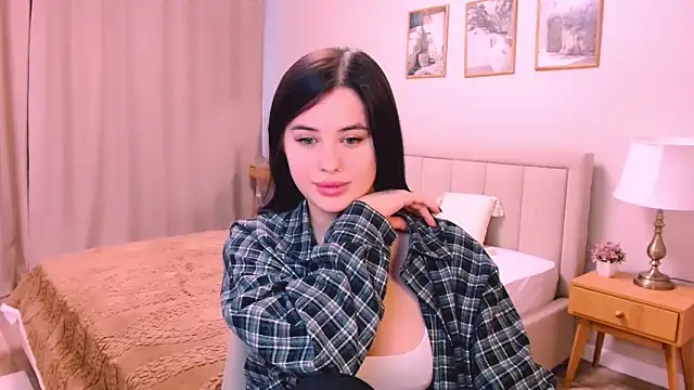 lil angel  online show from 02-20-26, 02:19