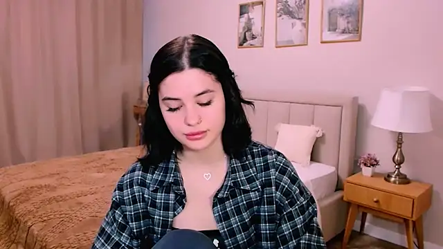 lil angel  online show from 02-06-26, 10:22