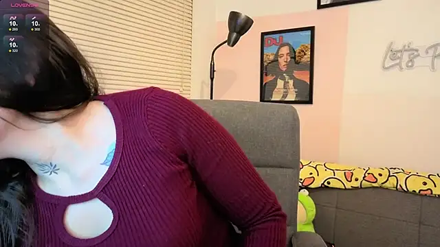 SujannaVarma  online show from 11-27-25, 10:43