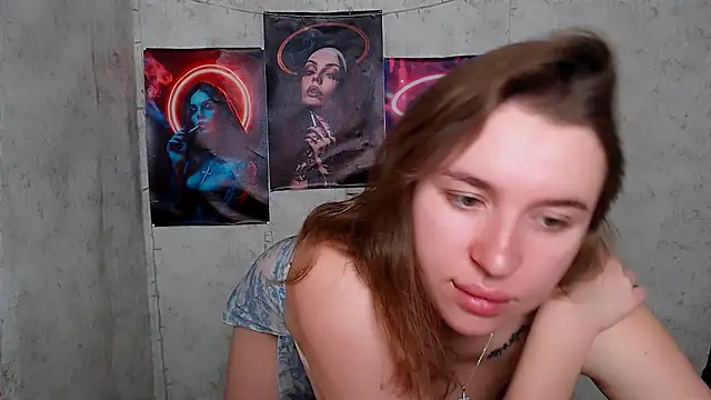 JuliaTopp  online show from 11-22-25, 04:00