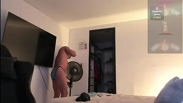 Snapshot of RJBarto chatting on 02-21-26, 01:02 RJBarto online show from 02-21-26, 01:02