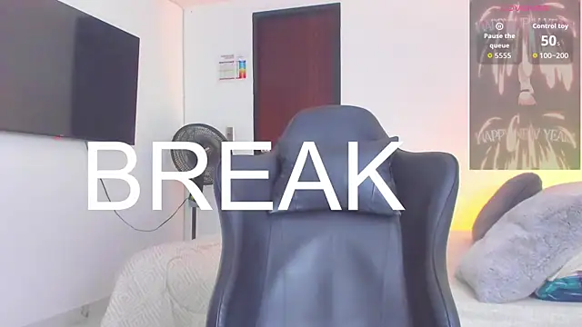 Snapshot of RJBarto chatting on 01-16-26, 12:36 RJBarto online show from 01-16-26, 12:36