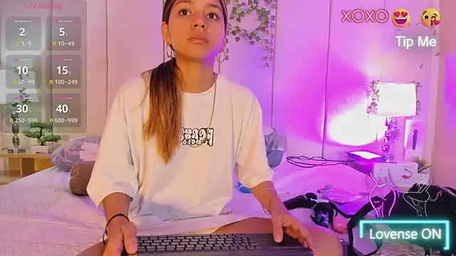 mia rousse25 online show from 04-15-26, 02:06