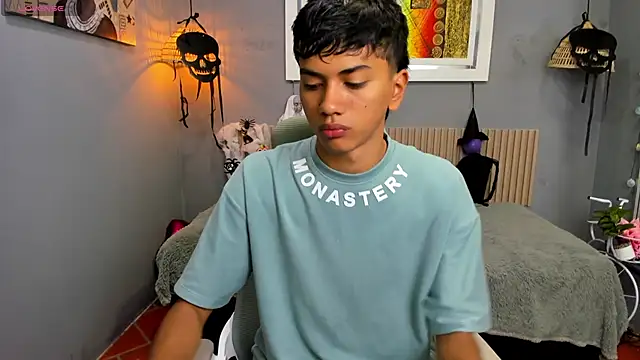 markbowie online show from 11-06-25, 02:10