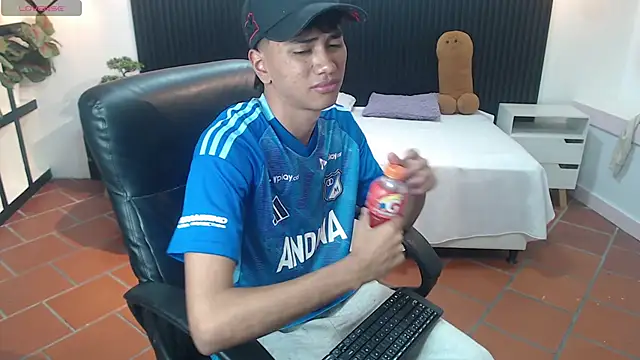 markbowie online show from 12-02-25, 08:10