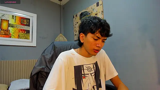 Snapshot of markbowie chatting on 02-24-26, 02:29 markbowie online show from 02-24-26, 02:29