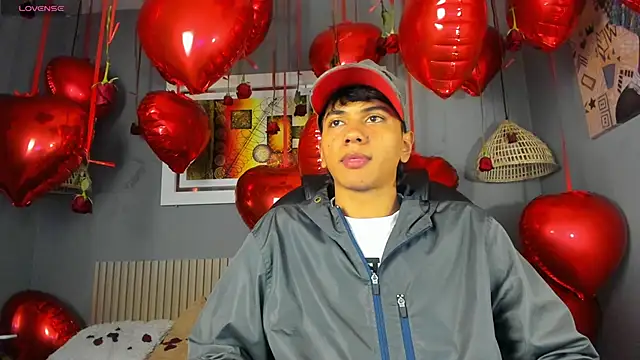 Snapshot of markbowie chatting on 02-13-26, 01:00 markbowie online show from 02-13-26, 01:00