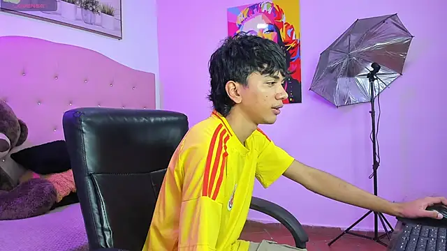 Snapshot of markbowie chatting on 03-01-26, 03:34 markbowie online show from 03-01-26, 03:34