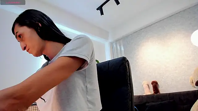 lily cash1 online show from 02-12-26, 01:55