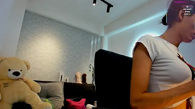 lily cash1 online show from 03-25-26, 11:20