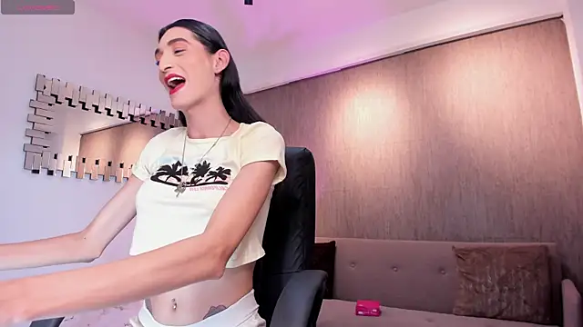 lily cash1 online show from 10-31-25, 07:32