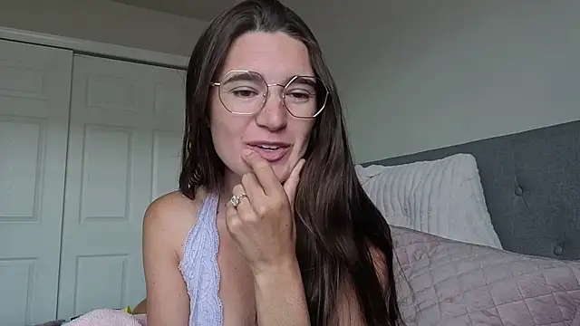 bambifarrina online show from 06-16-26, 06:30