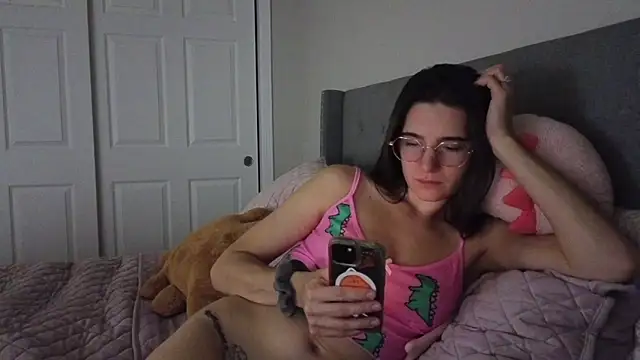 bambifarrina online show from 11-15-25, 05:11