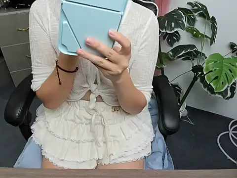 Xiao cute online show from 10-25-25, 04:51