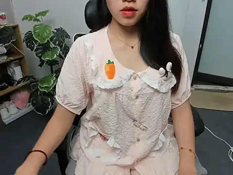 Snapshot of Xiao_cute chatting on 10-02-25, 01:36 Xiao cute online show from 10-02-25, 01:36