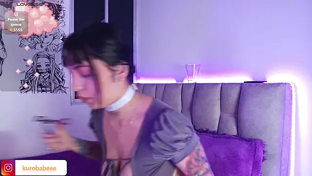 Kuro Vall online show from 12-15-25, 07:20