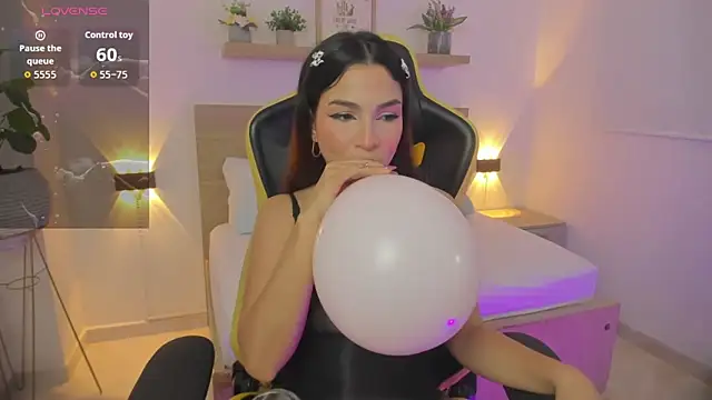 luma sky  online show from 11-16-25, 03:00